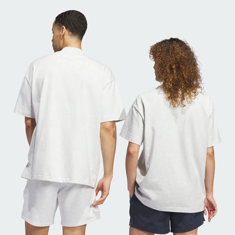 Adidas: Oversize Basketball Tee